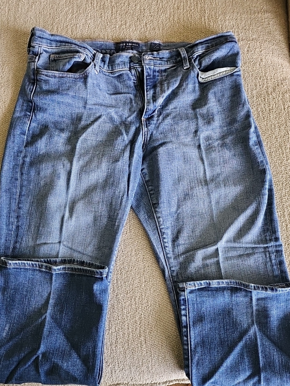 Lucky Brand Women's SZ 15/33 Like NEW Blue Jeans.